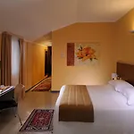 Western 4* Génova