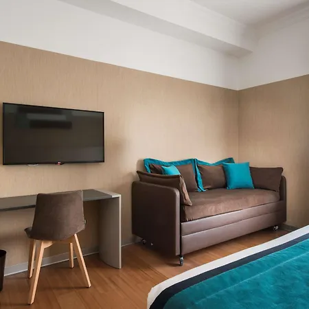 Western Hotel 4*