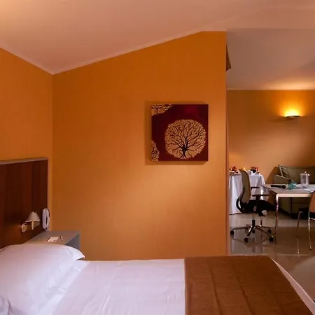 Western Hotel Genoa