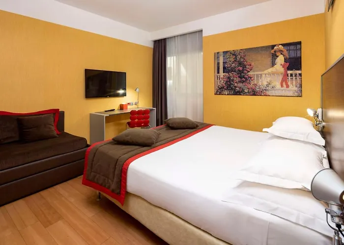 Western Hotel 4*