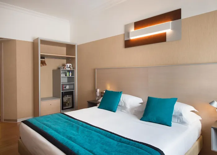 Western Hotel 4*